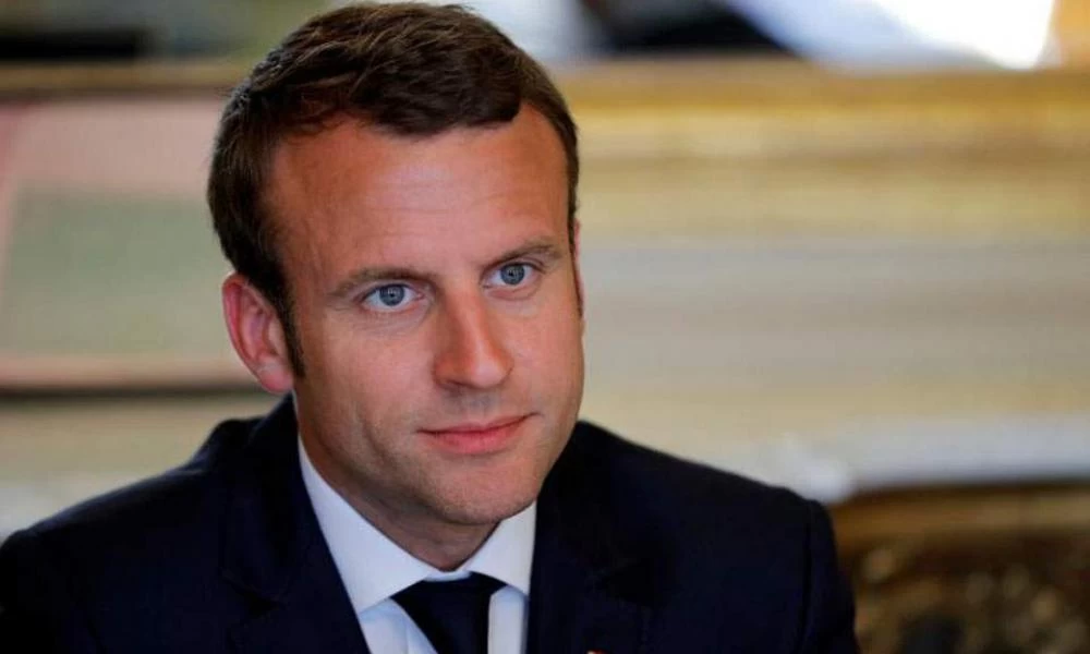 Μακρόν: Τι δηλώνει για τους ελάχιστους μισθούς στην ΕΕ